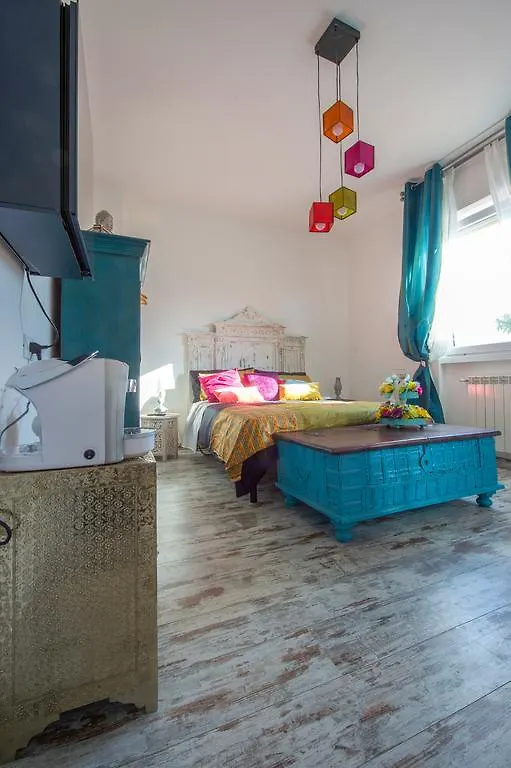 Letto E Latte Roma Guest House Bed and breakfast
